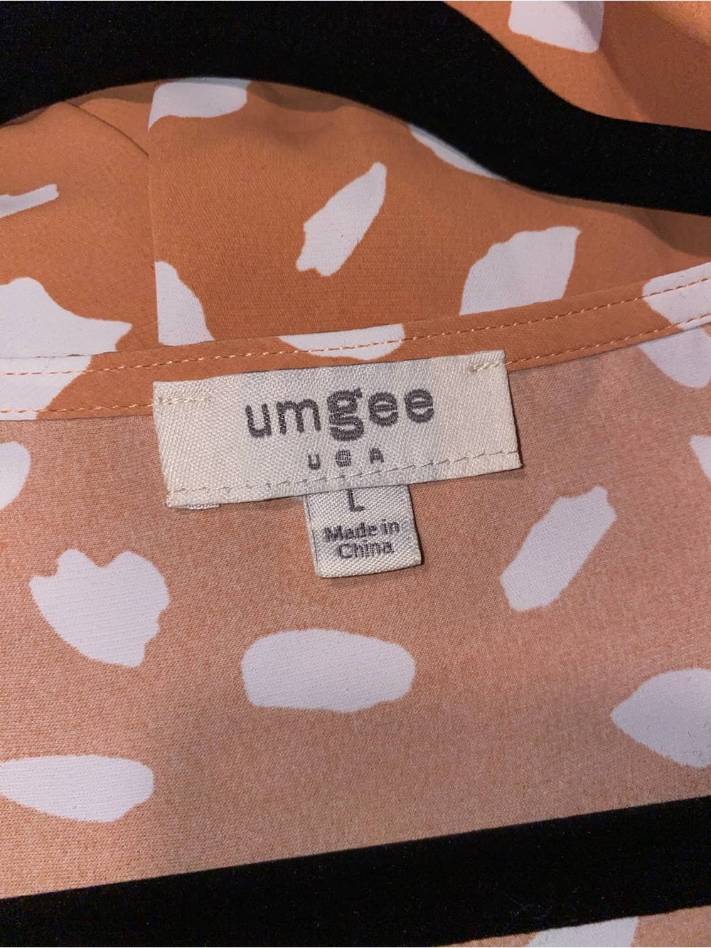 Umgee Orange Dalmatian Print V Neck Shift Mini Dress with Short Folded Sleeves - Picture 2 of 5